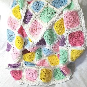 Pastel Multicolored Hand Made Crocheted Baby Blanket Throw NWT